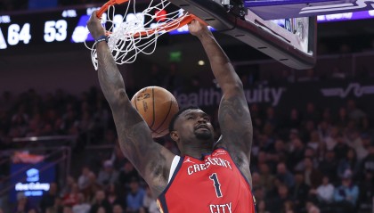 世界杯客户端安装说明-鹈鹕主帅：锡安步伐轻盈有力 他突破遭遇大量身体接触但裁判不吹