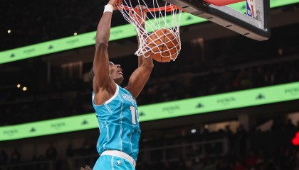 大胜绿军！迪亚巴特：强硬的身体对抗&amp;冲击篮下让我们占据上风